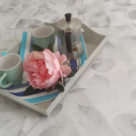 Casa Vacanze Maria Nicole モルフェッタ エクステリア 写真