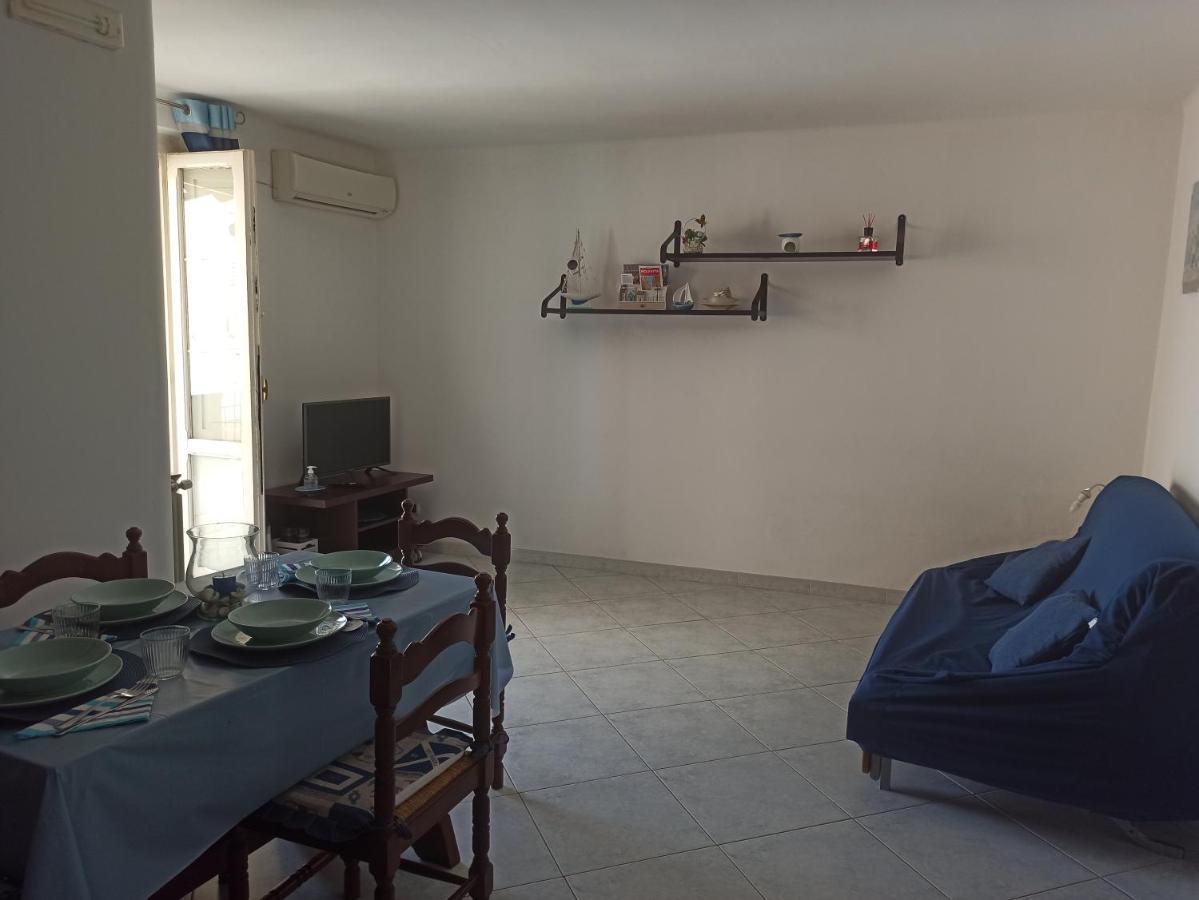Casa Vacanze Maria Nicole モルフェッタ エクステリア 写真