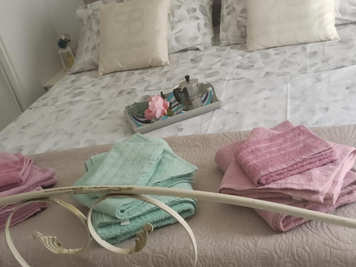 Casa Vacanze Maria Nicole モルフェッタ エクステリア 写真